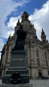 Luther-Denkmal vor der Frauenkirche in Dresden
